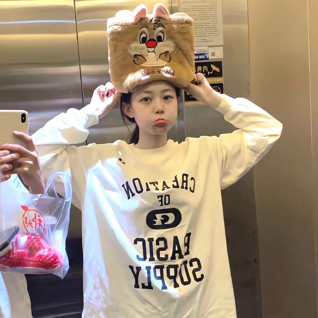 猫眼女枪手 海报